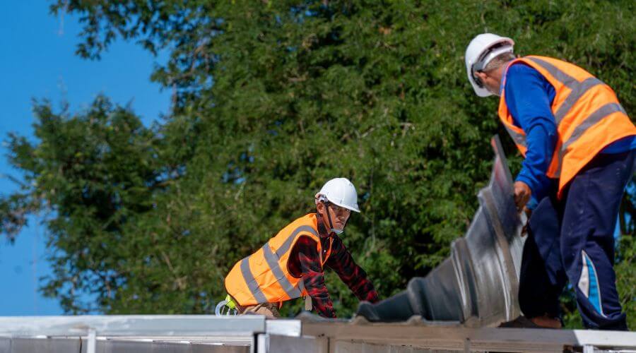 Professional gutter cleaning in Powhatan, VA